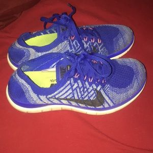 perfect condition nike flyknits